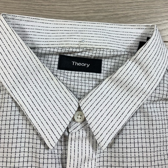 Theory Coppolo Durhem Button Front Short Sleeve Shirt - Picture 4 of 11